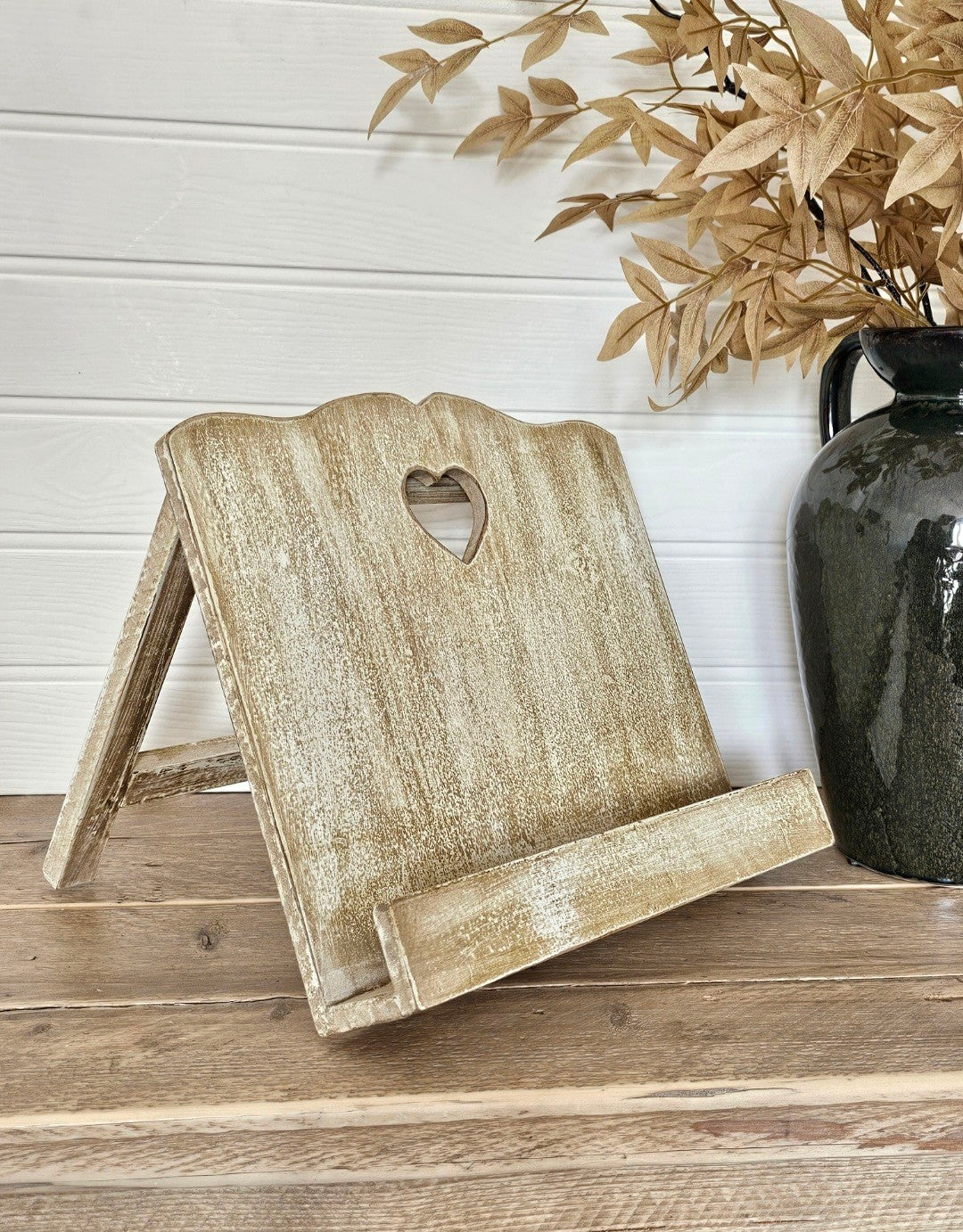 Large Rustic Heart Wooden Book Stand