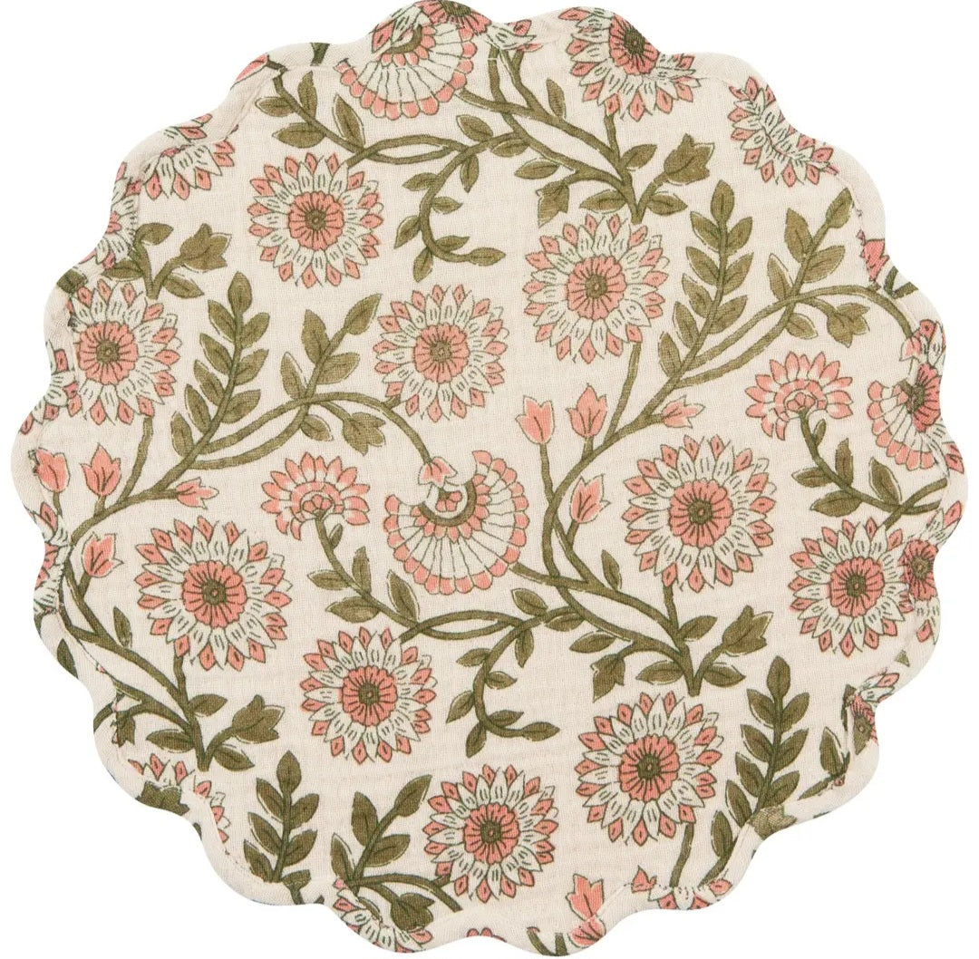 Large Spring Meadow Scalloped Edge Placemat | 100% Cotton