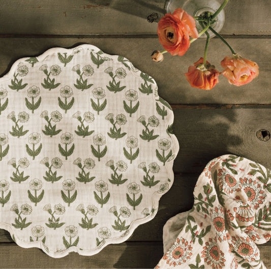 Large Soft Bloom Scalloped Edge Placemat | 100% Cotton