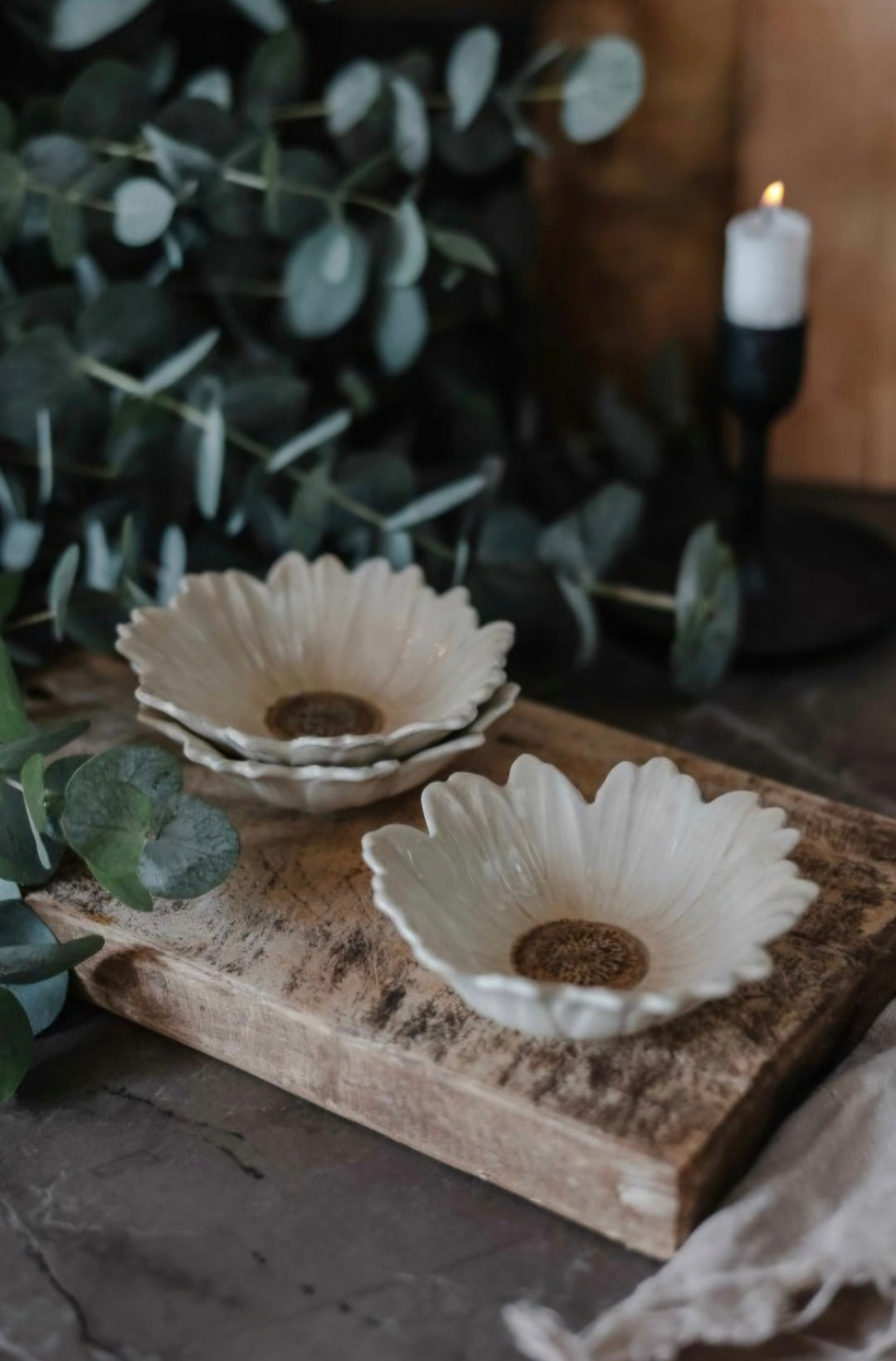 Set of 2 Mini Daisy Bowls