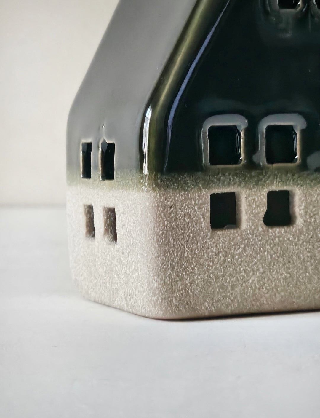 Stone & Ceramic LED House - Green