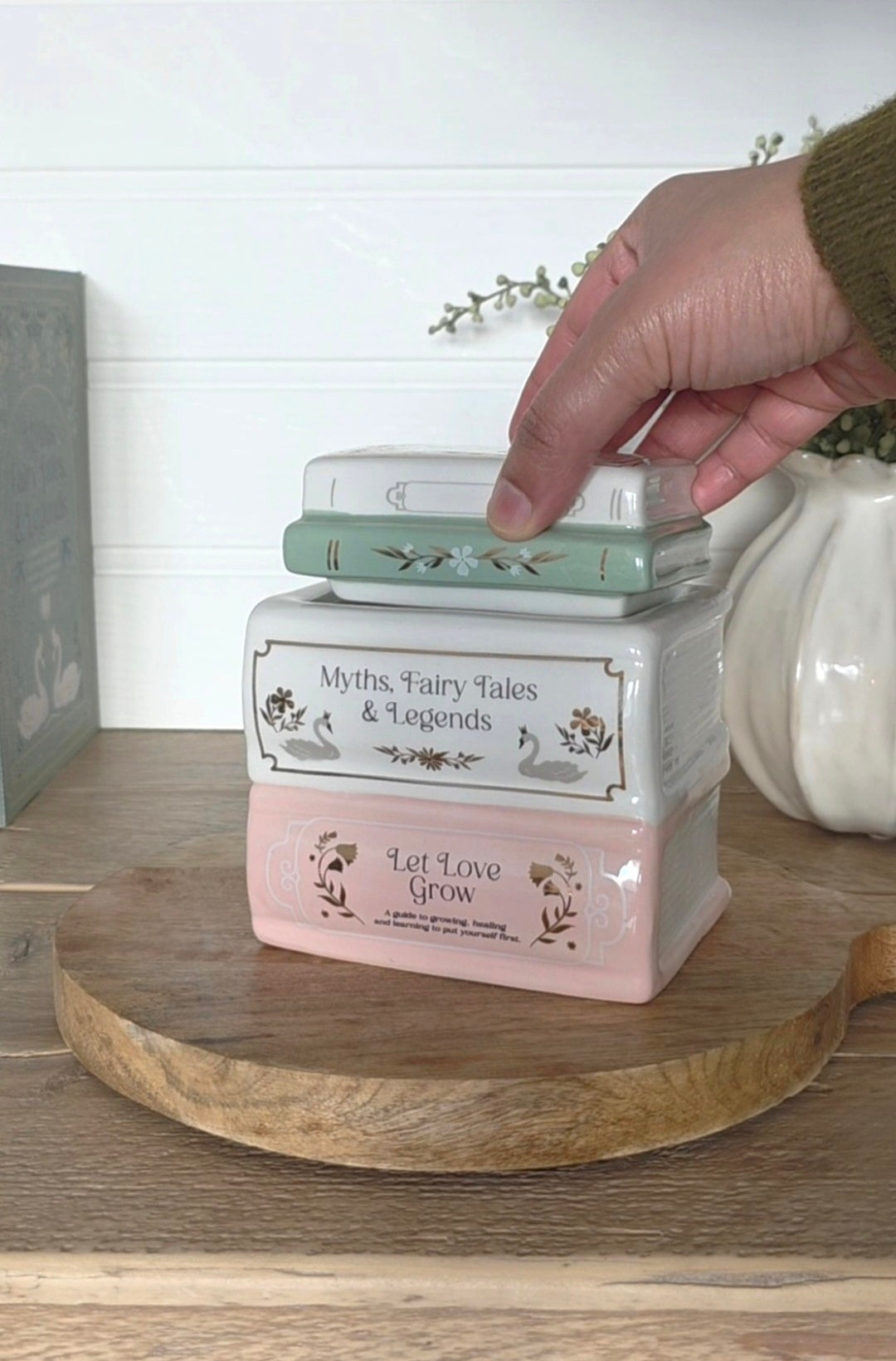 Pastel Bookstack Wax Burner