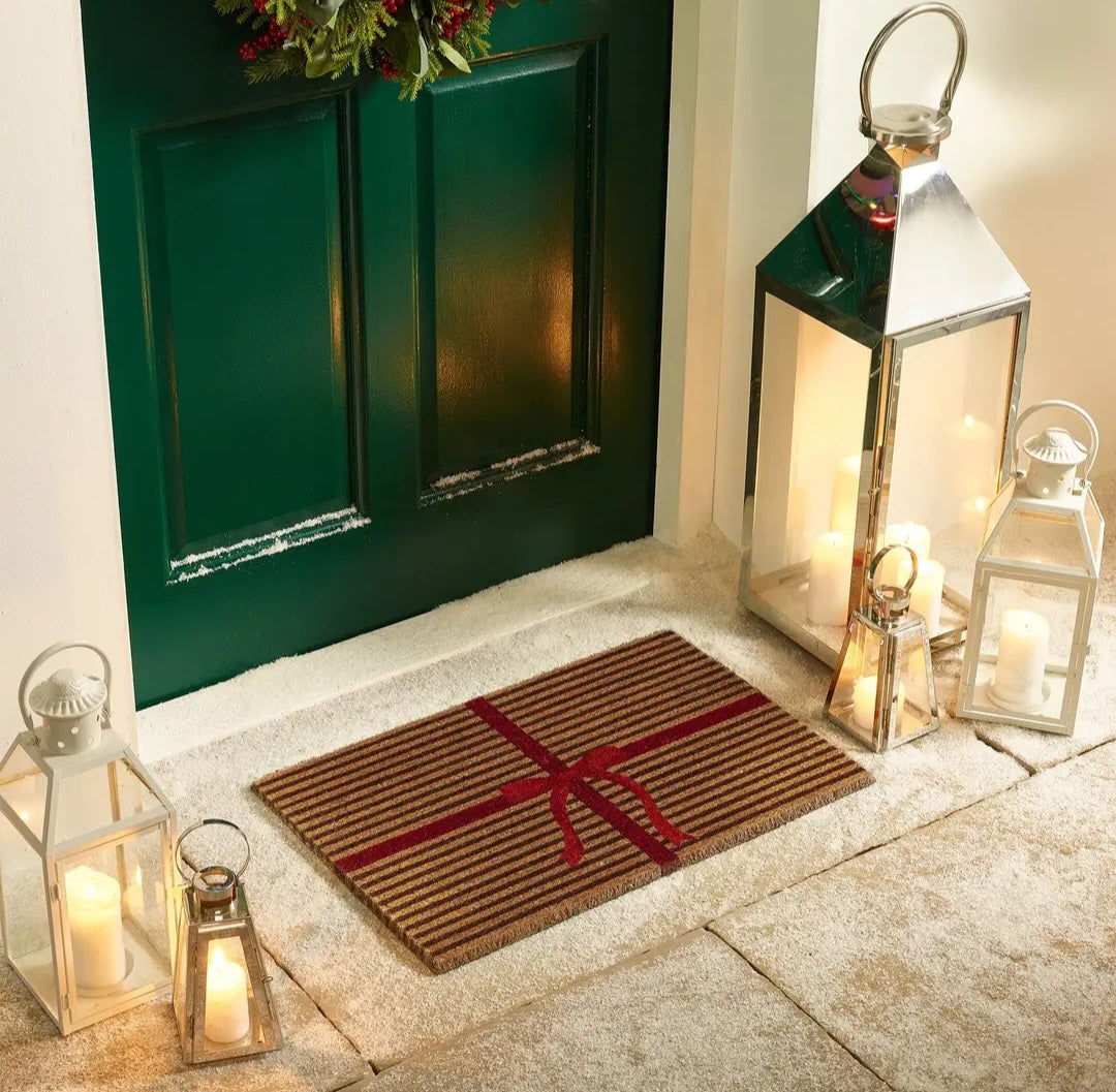 Gift Wrap Bow Doormat