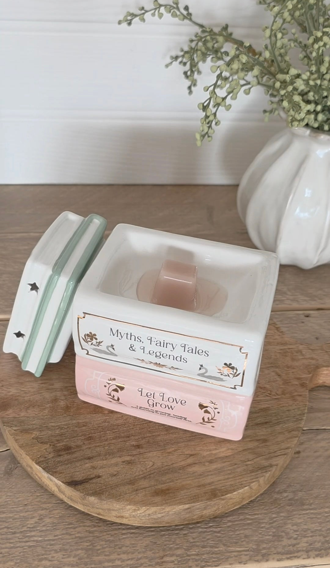 Pastel Bookstack Wax Burner