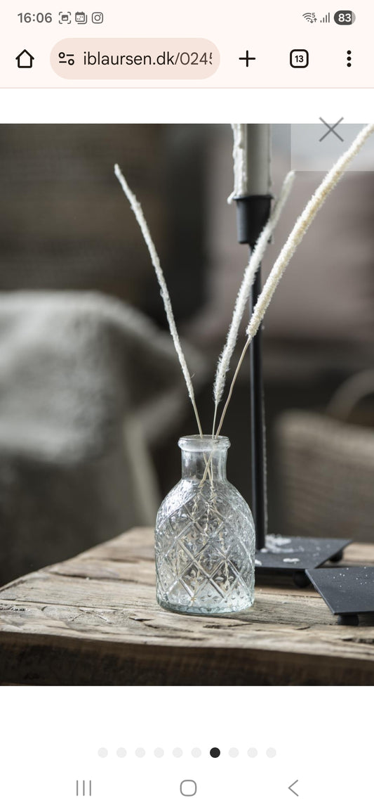Small Bud Bottle Vase
