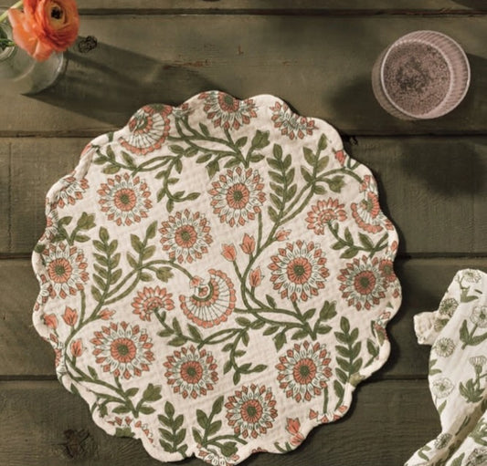 Large Spring Meadow Scalloped Edge Placemat | 100% Cotton