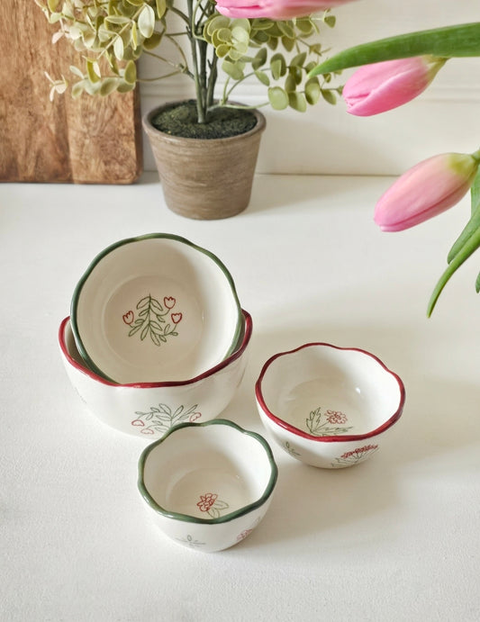Set of 4 Mini Country Garden Nesting Bowls